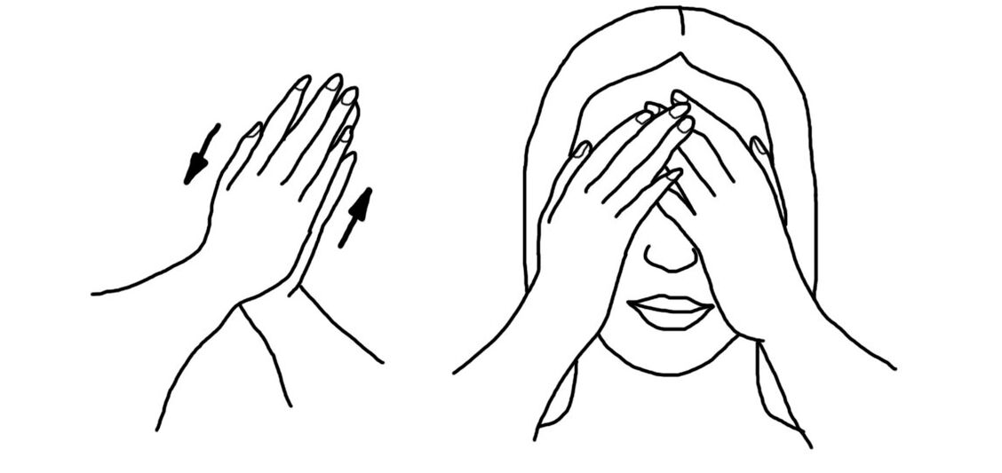 Palming es un ejercicio popular para relajar los músculos de los ojos.